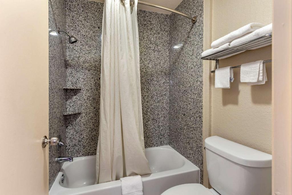 Room image 5